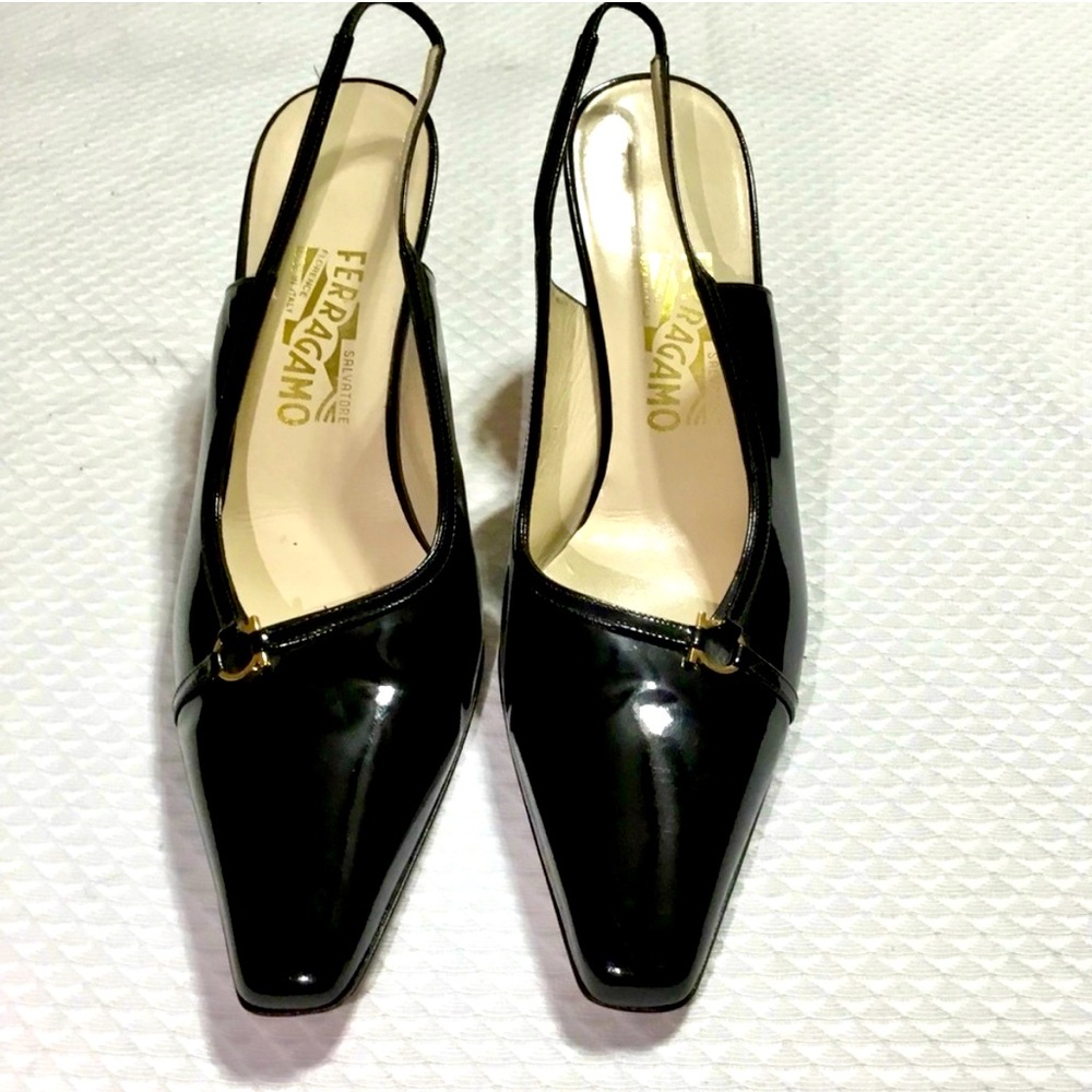 🔥 9B Salvatore Ferragamo sling back 3.25in heels